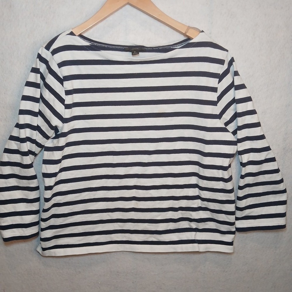 J. Crew Factory Women's Navy and White Striped Scoop Neck Sweater